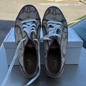 Coach Women's Tan and White Sneakers